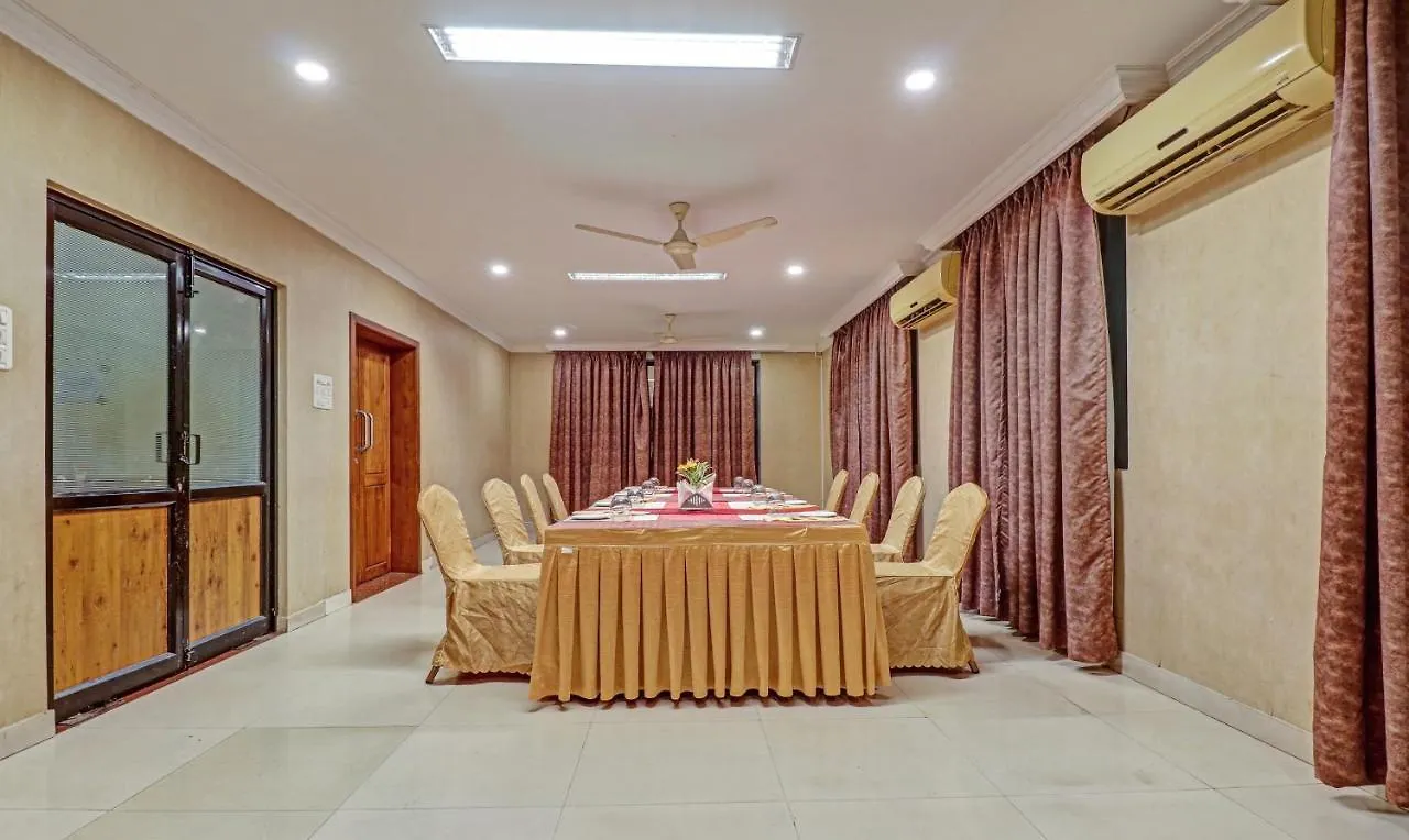Hotel Treebo Trend Sabari Park Poojappura Thiruvananthapuram